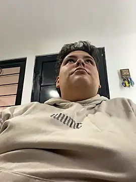 Hailey_Curvy webcam