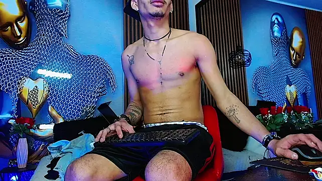 Skinny_cute_Alyer webcam