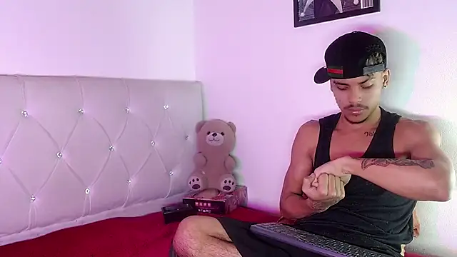 Angel_foxc13 webcam