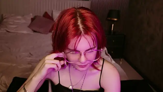 Avrora_Vance webcam