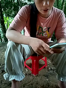 Lynne_11 webcam