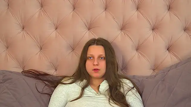 MaryMarmont webcam