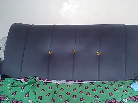 Birdie_girl1 webcam