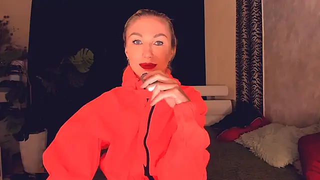Karma_S_U_T_R_A webcam