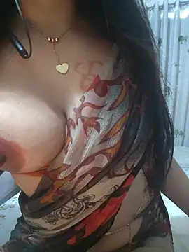RadhaBabe webcam