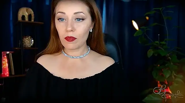 MissBeverlyMills webcam