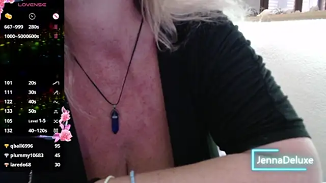 JennaDeluxe webcam