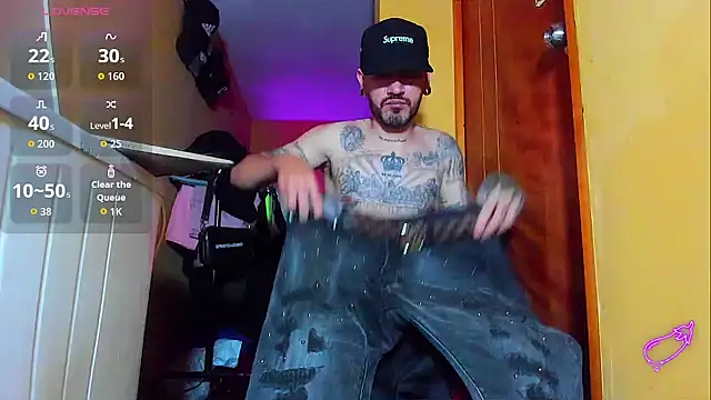tattooedsmoker777 webcam