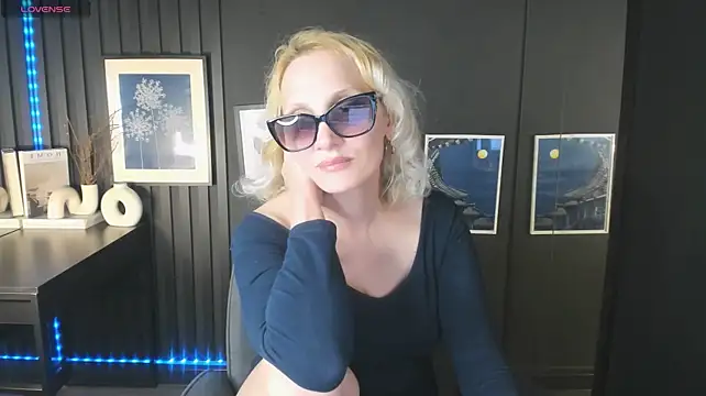 Queen_Anna_ webcam