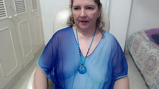 leonela_69 webcam