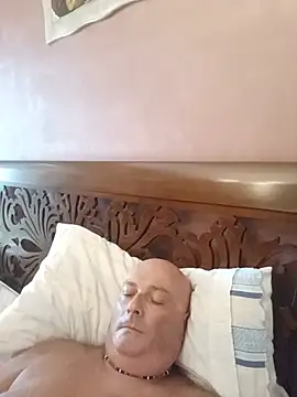 Alexis_Bull webcam
