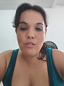 Bellapotencia1985 webcam