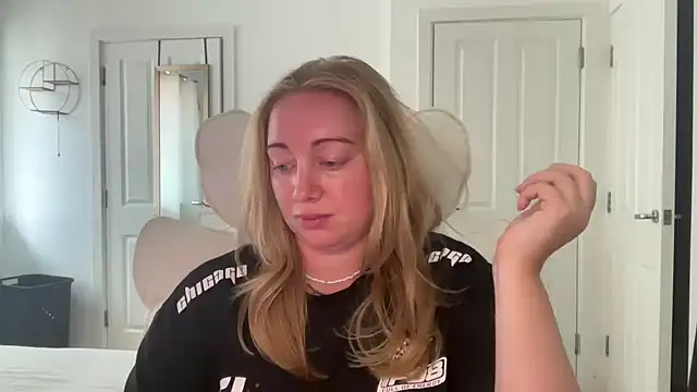 arielsweetieee webcam