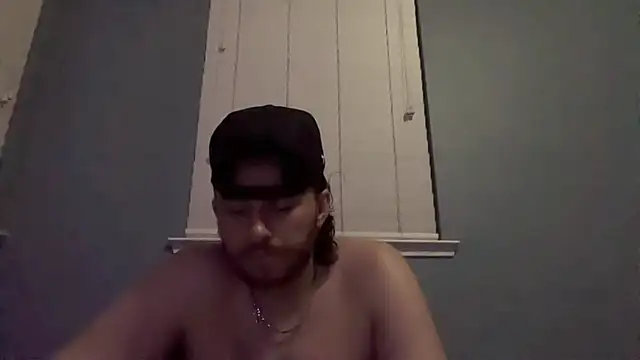 Cloudyydayzz webcam