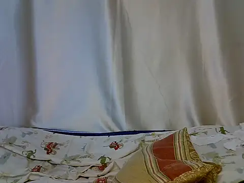 Lovet_drip webcam