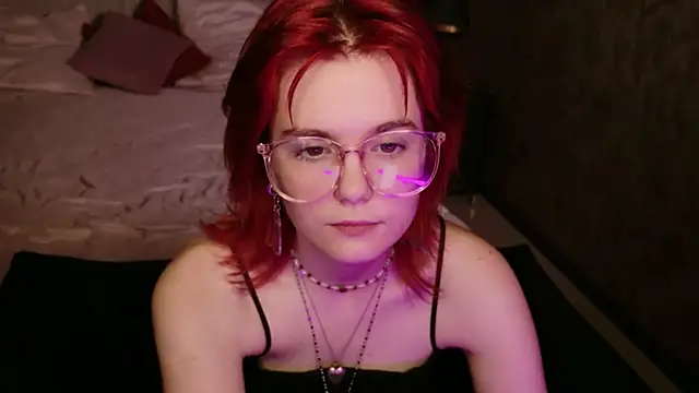 Avrora_Vance webcam