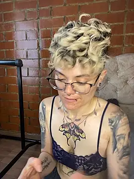 megan_c8 webcam