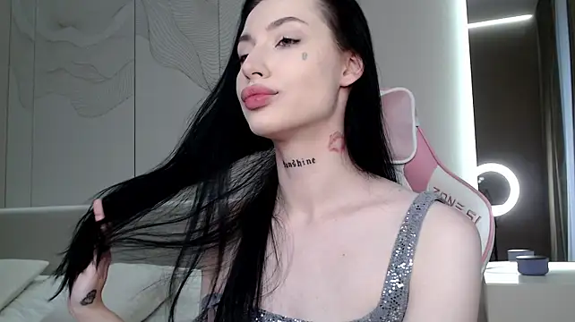 JenniferQueen11 webcam