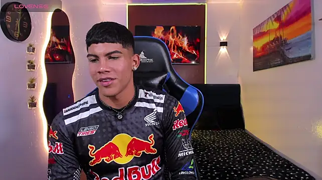 damian_latinxxx (M young) - ✦🔥I want to see your cock ✦🔥