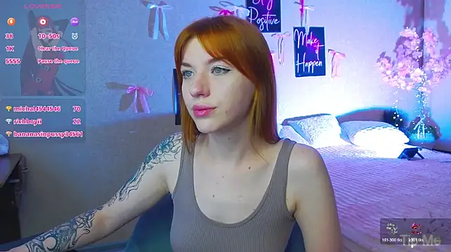 MeganNewCat webcam