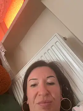lilita21 live cam on StripChat