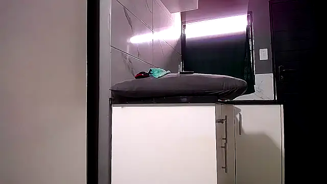 Lelety79 webcam
