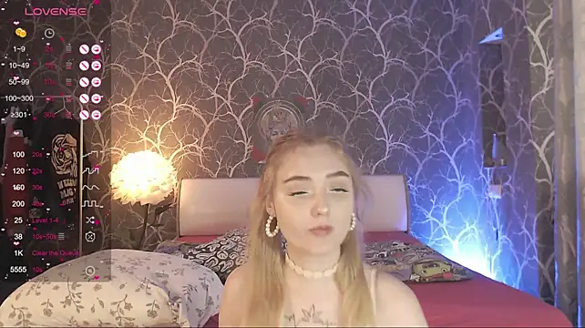MiaMiaMeow live cam on StripChat