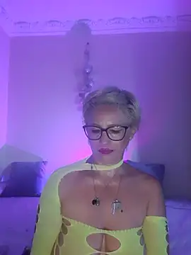 LunaBlaise webcam