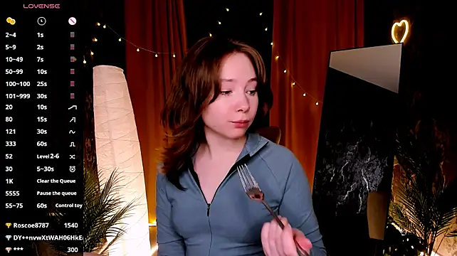 LanaBlu_ webcam