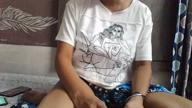 shalini_fire webcam
