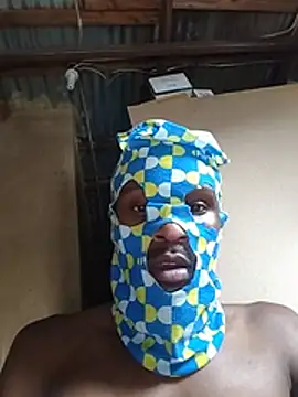 THATHAIRYTALLDUDE webcam