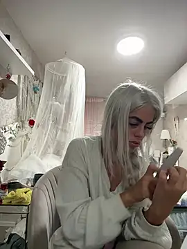 blondebaddiexo webcam
