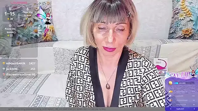 AgataFoxx live sex cam