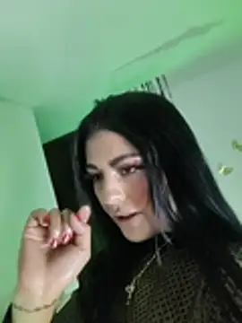 ValeNiitaLuv live cam on StripChat