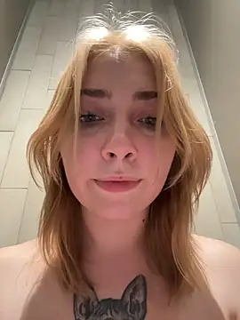 sunny___bunny (F young) - Rub clit FAST as I can
