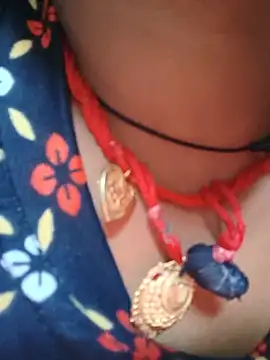 Queen_chayna webcam
