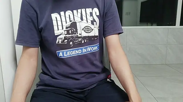 nole_china7 (Ask my age) - talk / fun / cum