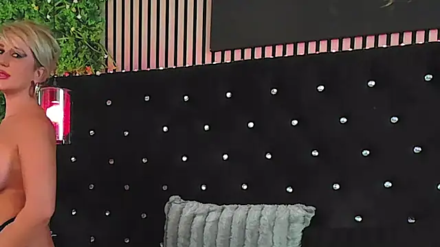 InannaStar 🎪 naked cam
