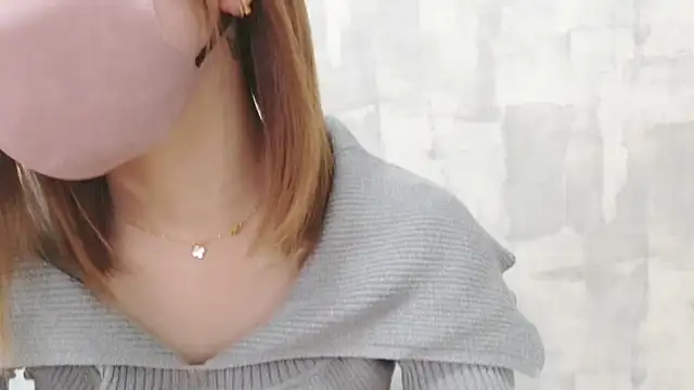 momo_love_ webcam