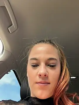 Luna_Lynn webcam