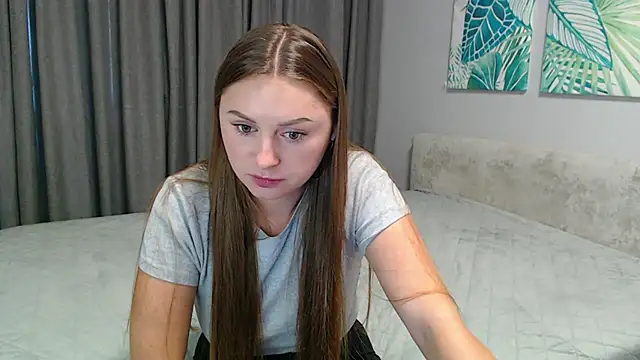 mia_bloomy webcam