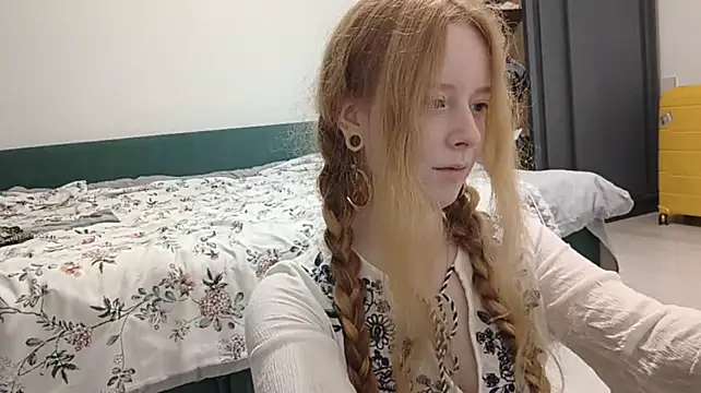 KateVibe_01 webcam