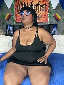 AranzalatinBlaks1 live cam on StripChat
