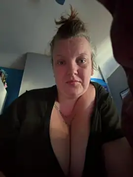 busty-bella1 webcam