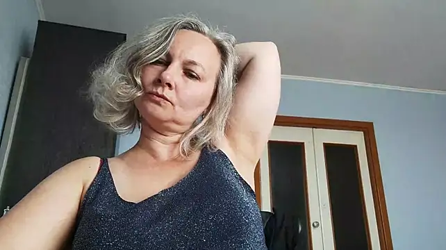 EdithManning live cam preview