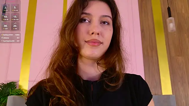 MilaLavson webcam