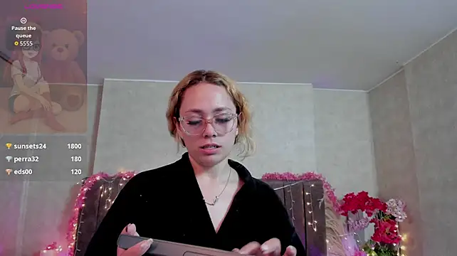 LanaMills_
