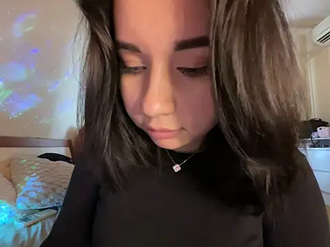 Viviaaan_n live cam preview