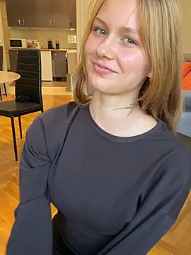 Katharina_Luna