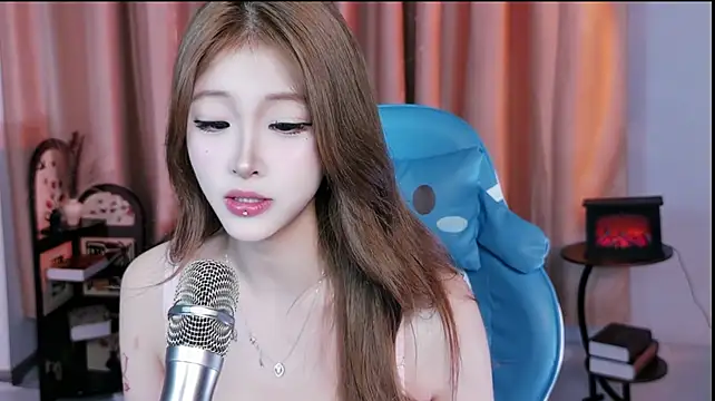 Lucky---51 live cam preview